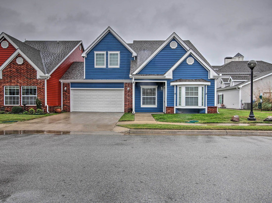 距船坡道1个街区：猴岛之家