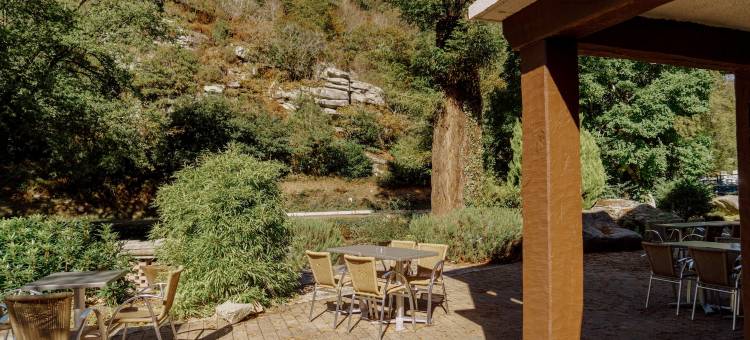 卡乐克之桥之家旅馆(Logis Auberge de Pont Calleck)图片