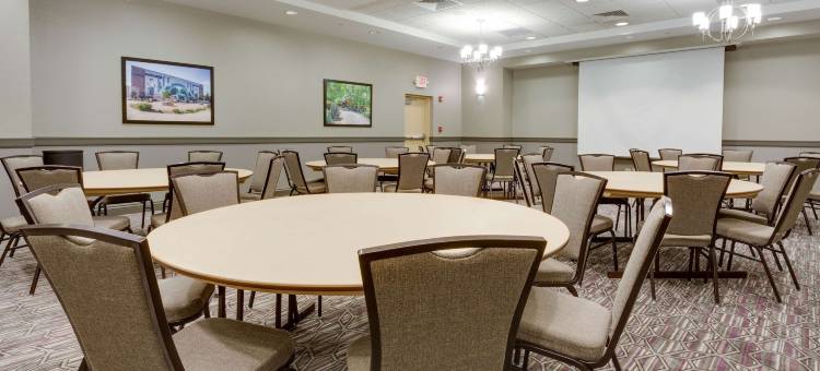 米德尔敦-富兰克林德鲁里套房酒店(Drury Inn & Suites Middletown Franklin)图片