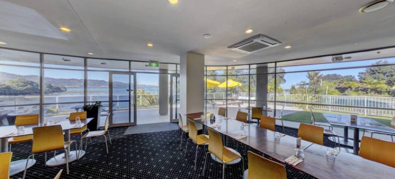 特卡哈海滩酒店(Te Kaha Beach Hotel)图片