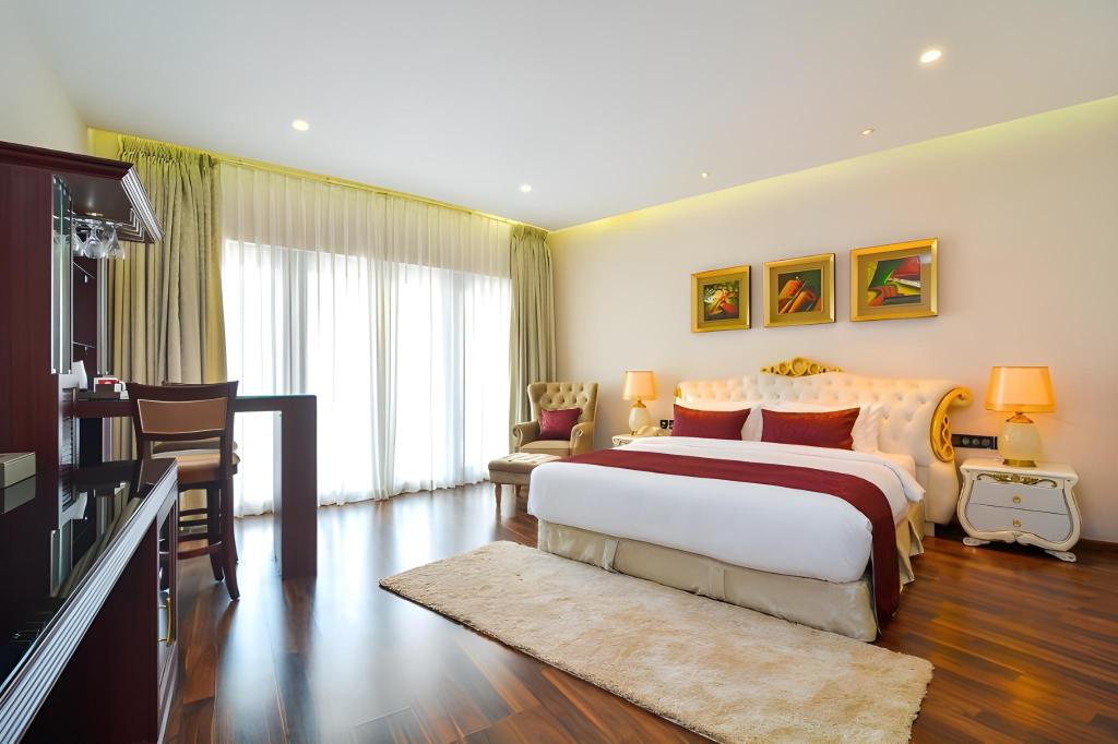 Park Regis Goa Over view