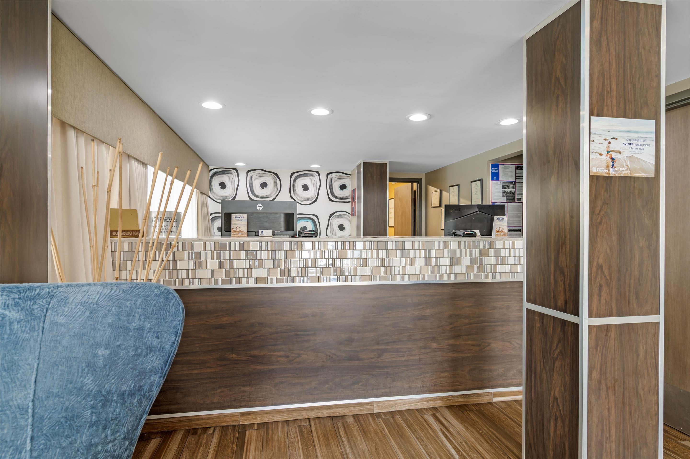 Best Western Center Inn Over view