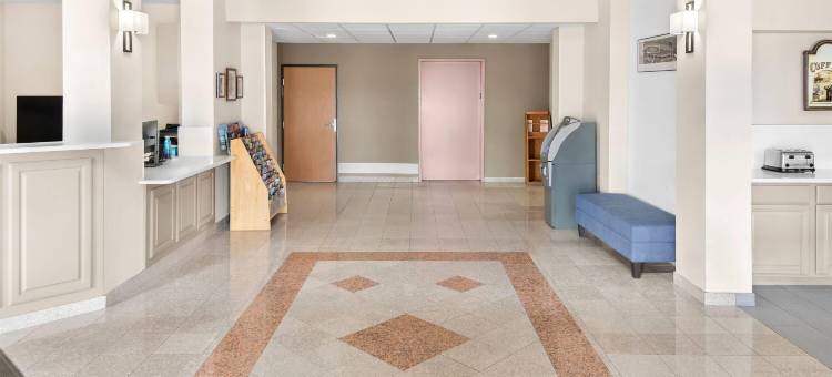 温德姆速8酒店-沃斯堡牲畜市场(Super 8 by Wyndham Fort Worth Stockyards)图片