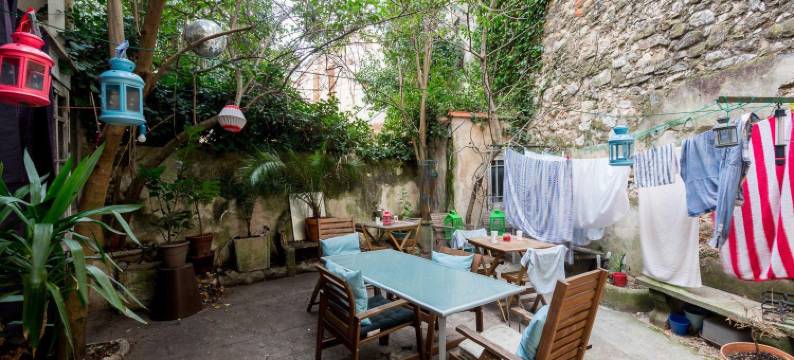 芬索尼厄斯公寓(Finsonius Studios)图片