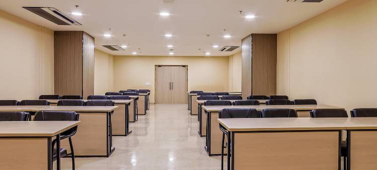 Alivaa酒店古鲁格拉姆索纳路市中心(Alivaa Hotel Gurugram Sohna Road City Center)图片