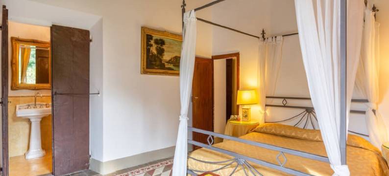 Villa in Mugello Hills with Private Pool图片