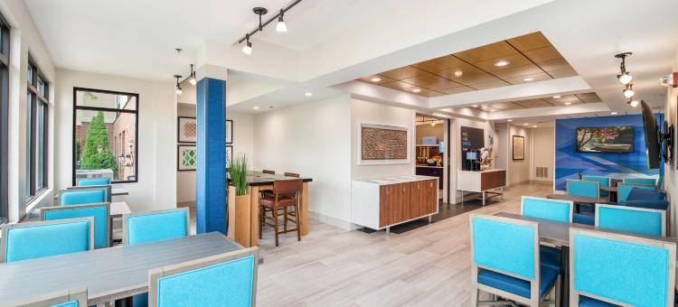 德拉菲尔德智选假日酒店(Holiday Inn Express & Suites DELAFIELD by IHG)图片