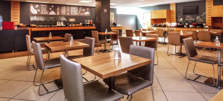 宜必思贝洛奥里藏特萨瓦西酒店(Ibis Belo Horizonte Savassi)图片