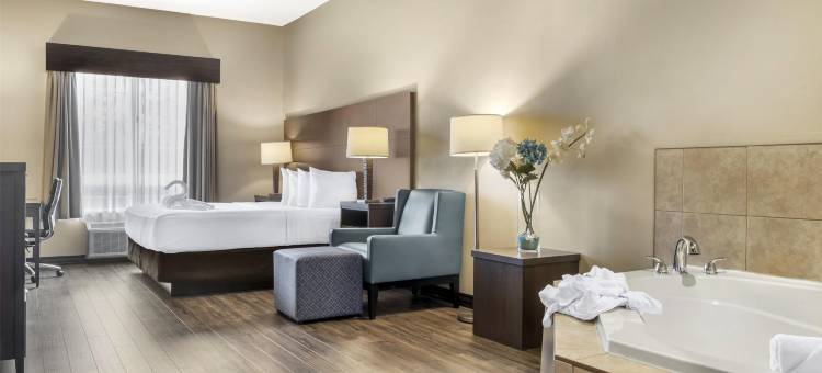 圣约翰贝斯特韦斯特优质套房酒店(Best Western Plus Saint John Hotel  Suites)图片