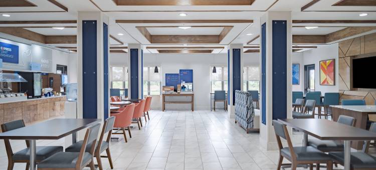 智选假日套房酒店白纪图(Holiday Inn Express & Suites Pratt)图片