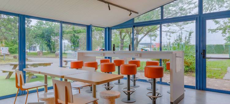 里昂东部圣康坦法拉维耶宜必思快捷酒店(Ibis Budget Lyon Est Saint Quentin Fallavier)图片