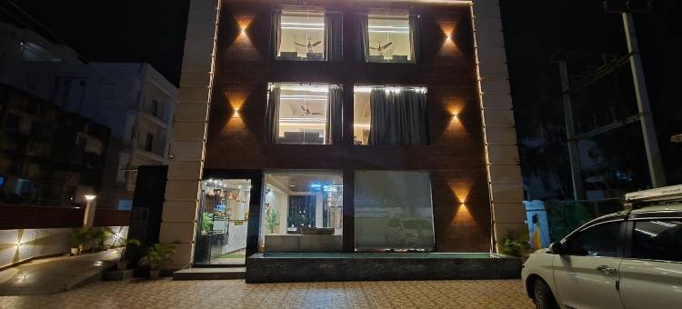 拉里纳酒店(Hotel Larina)图片