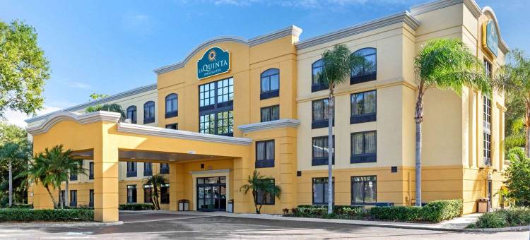 坦帕北I-75舒适套房酒店(Comfort Inn & Suites Tampa North I-75)图片