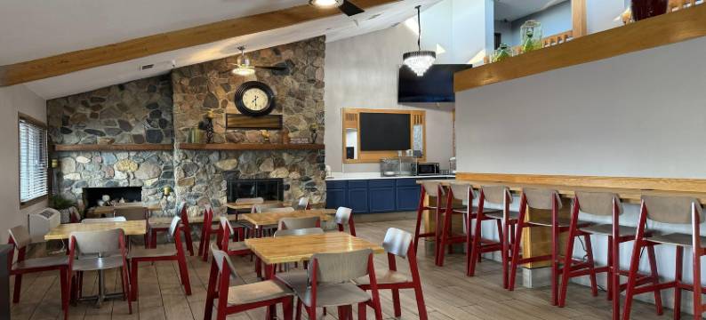 苏福尔斯美吟温德姆酒店(AmericInn by Wyndham Sioux Falls)图片