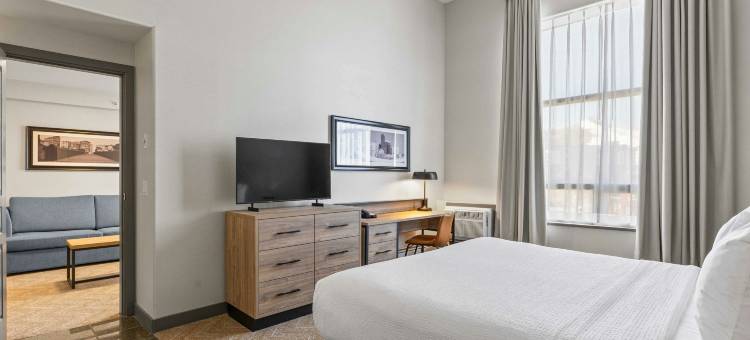 卡尔加里西套房桑德曼酒店(Sandman Hotel & Suites Calgary West)图片