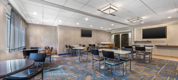 波特兰机场贝斯特韦斯特优质套房酒店(Best Western Plus Portland Airport Hotel  Suites)图片