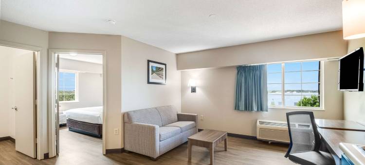 斯特林-华盛顿杜勒斯郊区开放式客房酒店(Suburban Studios Sterling - Washington Dulles)图片