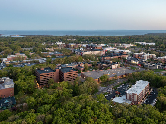 石溪希尔顿花园酒店