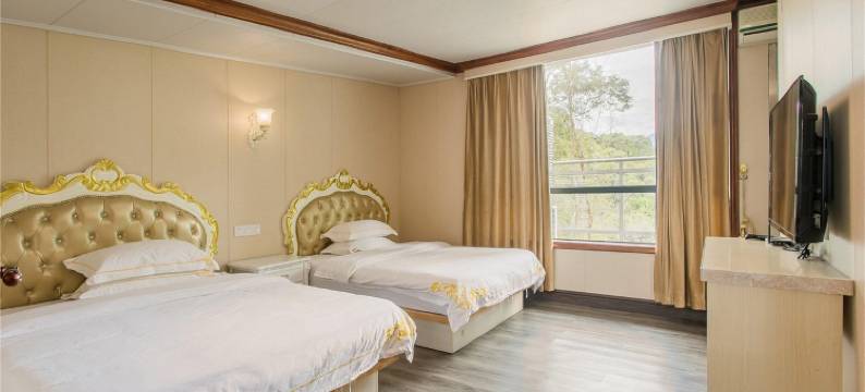 双月湾一线海景临海别墅图片