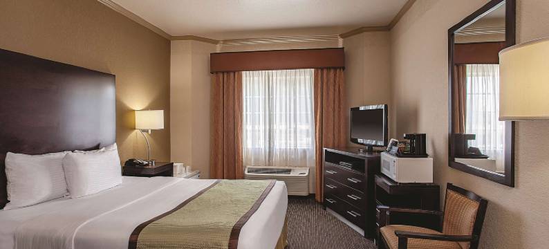 戴维斯拉昆塔温德姆套房酒店(La Quinta Inn & Suites by Wyndham Davis)图片