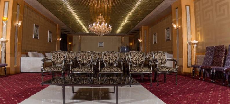 方舟宫殿酒店(Ark Palace Hotel)图片