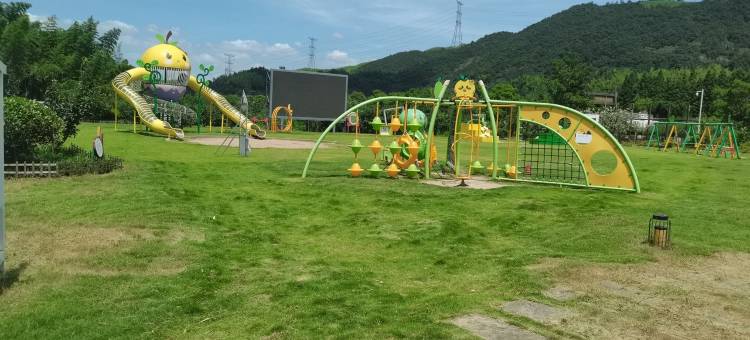 杭州鸬山溪畔民宿图片