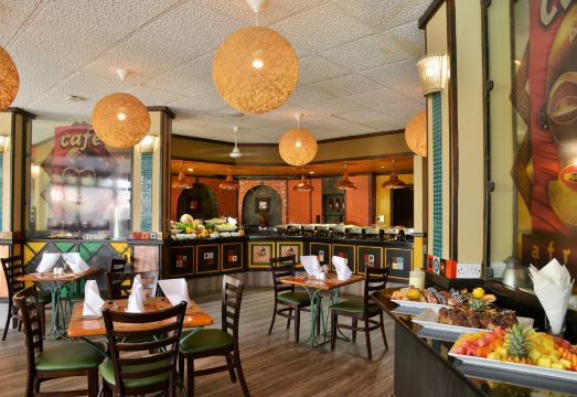 Cresta Oasis Hotel Hotel Overview