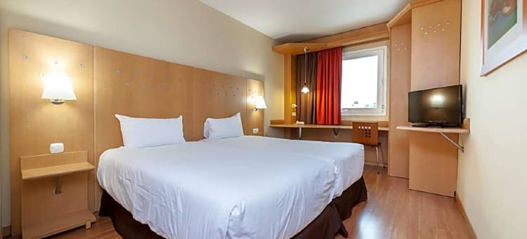 宜必思马德里阿尔卡拉格瑞纳酒店(Ibis Madrid Alcala de Henares la Garena)图片