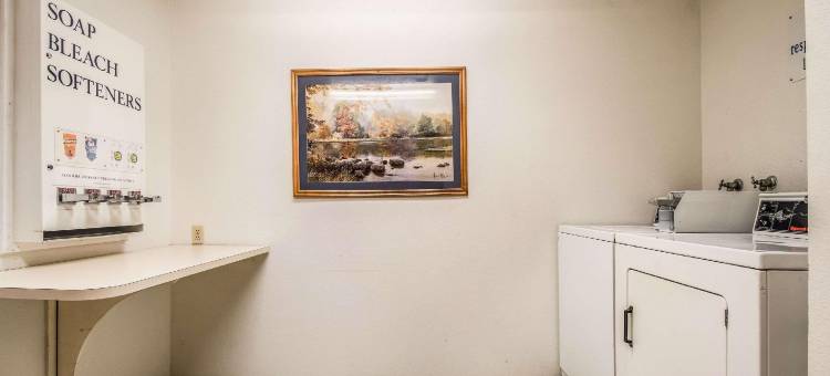 科瓦利斯生态郊外小屋 - 近大学(Econo Lodge Corvallis Near University)图片