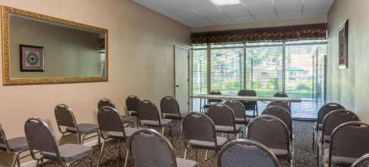 利斯维尔戴斯酒店(Days Inn by Wyndham Leesville)图片