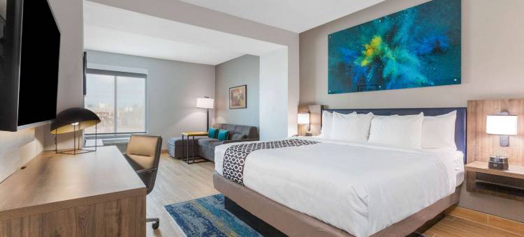 加尔维斯顿西防波堤拉昆塔温德姆套房酒店(La Quinta Inn & Suites by Wyndham Galveston West Seawall)图片