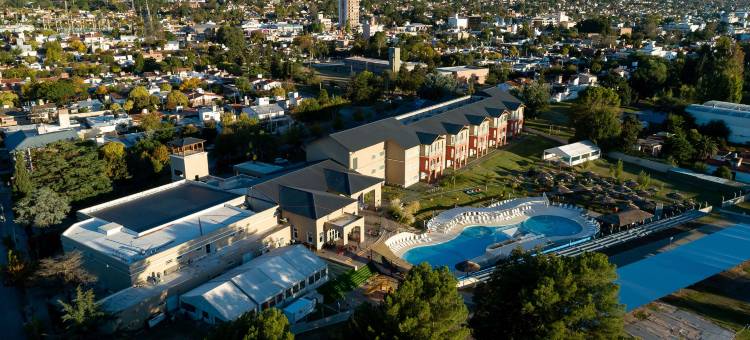 卡洛斯帕斯豪生别墅酒店(Howard Johnson Plaza Villa Carlos Paz)图片