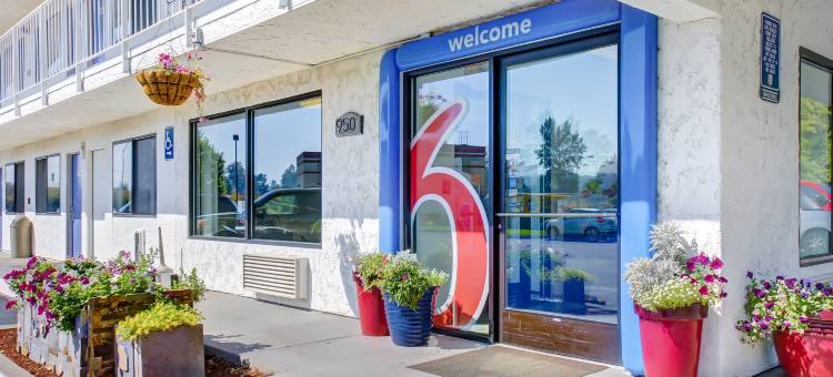6梅德福南汽车旅馆(Motel 6 Medford, or)图片