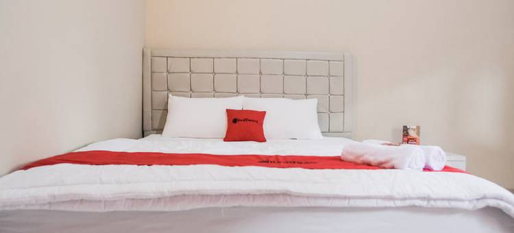 红多兹伊斯兰酒店-近楠榜哈吉美娜(RedDoorz Syariah Near Hajimena Lampung)图片