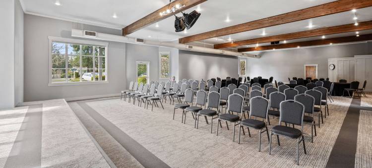 韦斯利贝斯特韦斯特优质套房酒店(Best Western Wesley Inn  Suites)图片