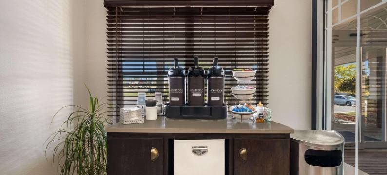 弗里波特丽怡酒店(Country Inn & Suites by Radisson, Freeport, IL)图片