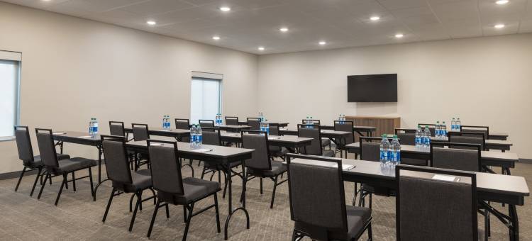 北普拉特坎德伍德套房酒店(Candlewood Suites North Platte)图片