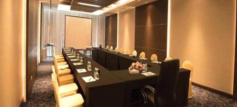 阿斯塔纳翼-滨江雄伟酒店(Astana Wing - Riverside Majestic Hotel)图片