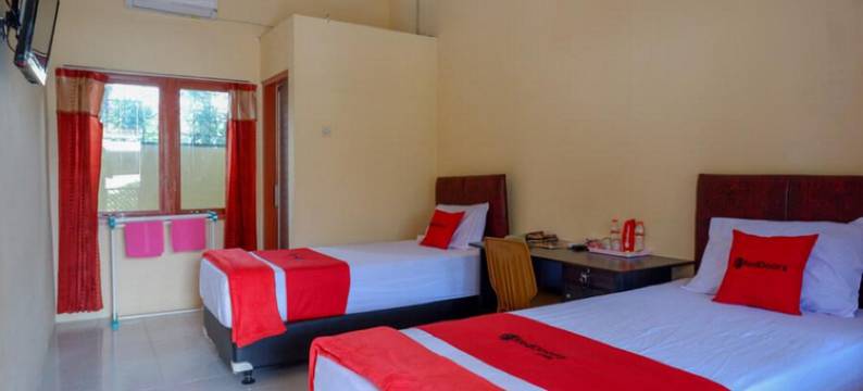 红多兹伊斯兰酒店-近普禾加多阿伦阿伦(RedDoorz Syariah Near Alun Alun Purwokerto)图片