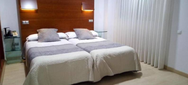 奥维耶多小憩酒店(NAP Oviedo)图片