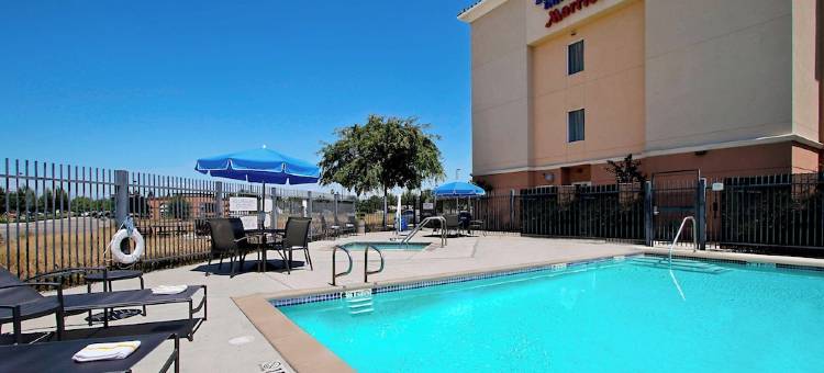 弗雷斯诺克洛维斯万枫套房酒店(Fairfield Inn & Suites Fresno Clovis)图片