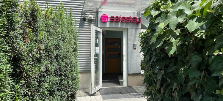 布拉迪斯拉发总统宫安全住宿酒店(Safestay Bratislava Presidential Palace)图片