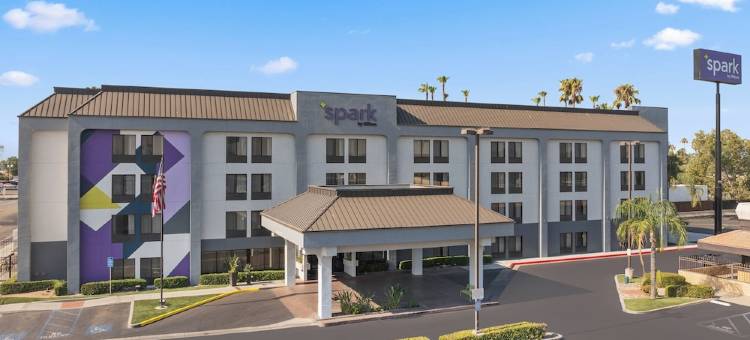 贝克斯菲尔德中心希尔顿 Spark 酒店(Spark by Hilton Bakersfield Central)图片