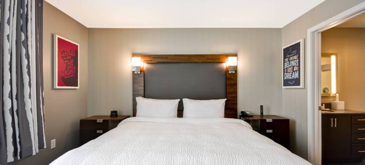 克林伯利南不伦瑞克TownePlace Suites酒店(TownePlace Suites Cranbury South Brunswick)图片