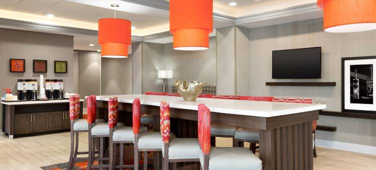 北奥姆斯特德克利夫兰机场欢朋酒店(Hampton Inn North Olmsted Cleveland Airport)图片