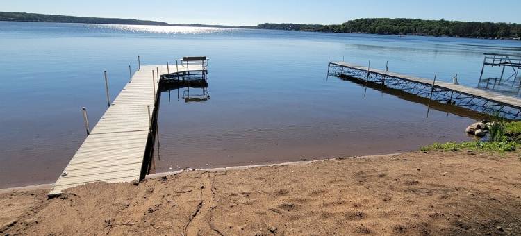 Lavish Renovated Lake Home on Shamineau - Highly Rated!图片