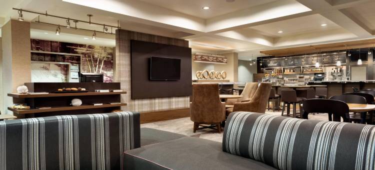代顿比弗克里克万怡酒店(Courtyard Dayton Beavercreek)图片