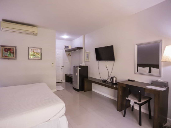 The Garden Resort Lopburi