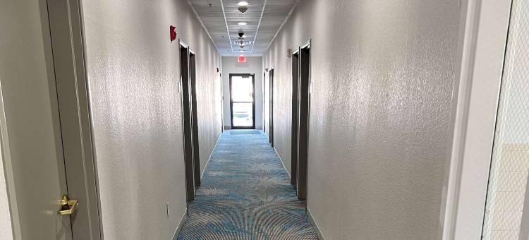 近堪萨斯赛道温德姆戴斯酒店(Days Inn by Wyndham Near Kansas Speedway)图片