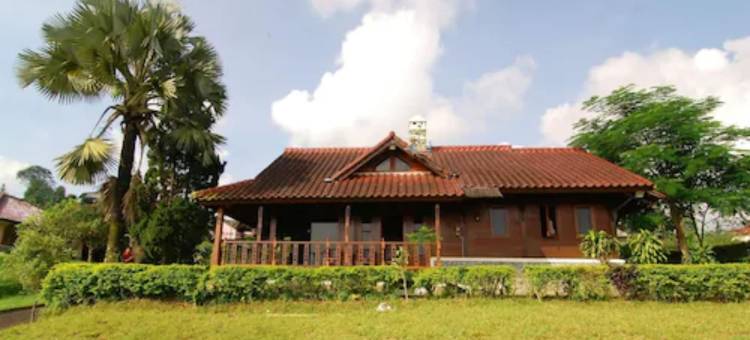 查瓦米奈娃卡约奇亚特别墅酒店(Villa ChavaMinerva Kayu - Ciater)图片